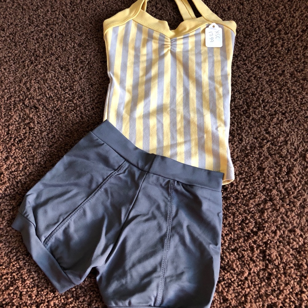 NWT, Billie Jo Yellow/Grey Dance/Tumbling Sets - Picture 2 of 2